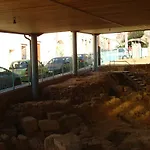 Old Town Apartman *